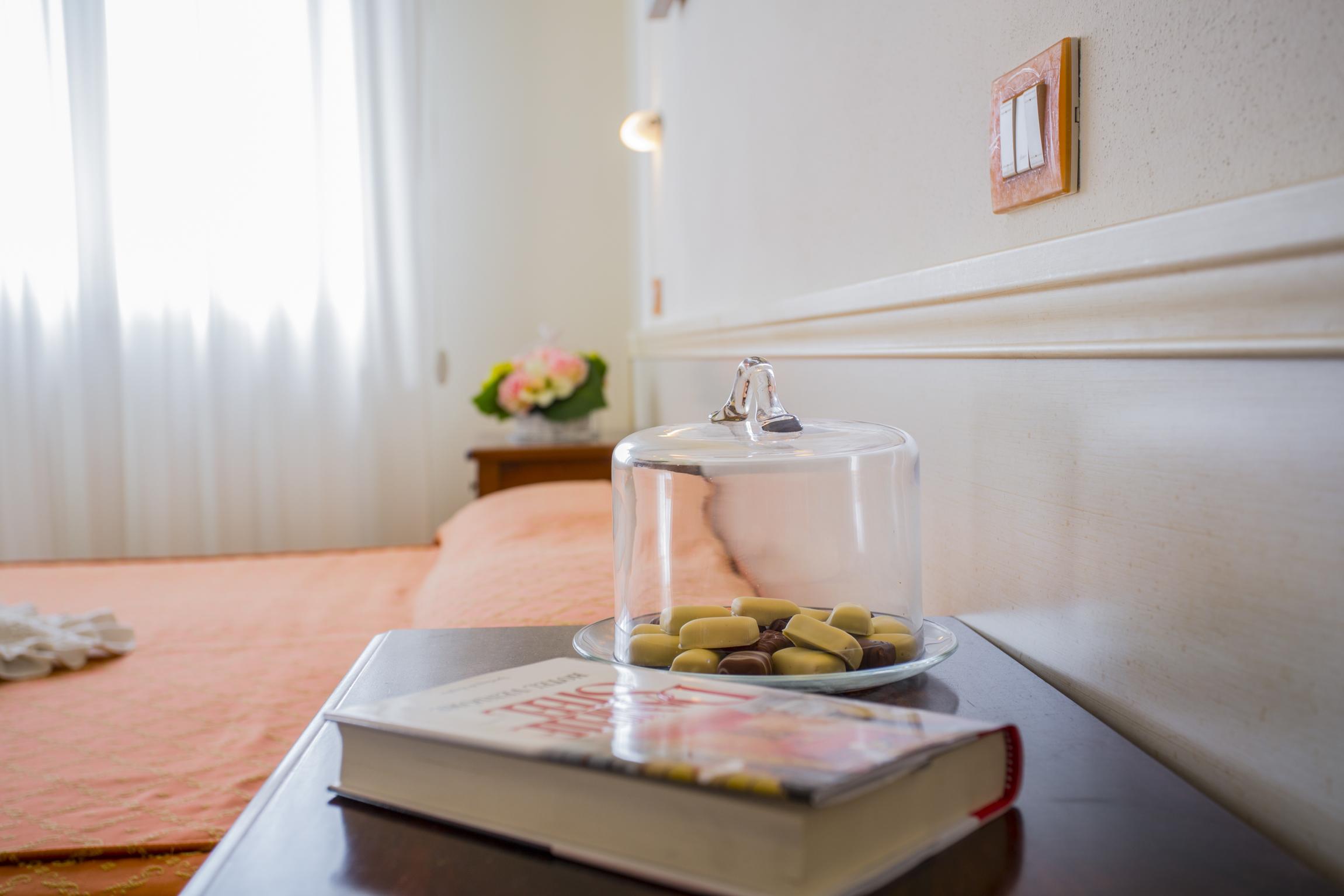 Hotel Sylvia リド・ディ・カマイオーレ エクステリア 写真